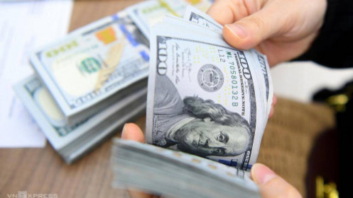 Giá USD ngân hàng lên 24.500 đồng