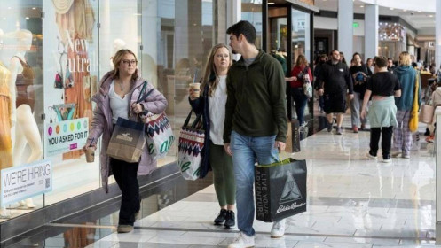 Dân Mỹ đối diện mùa mua sắm cuối năm đắt đỏ
