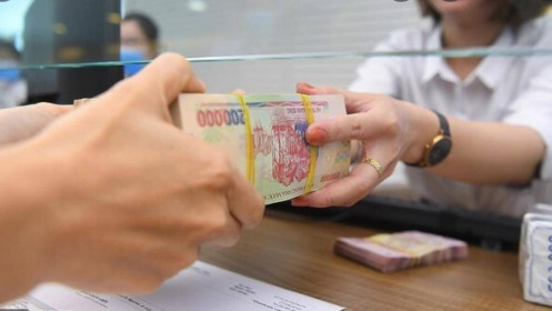 Người gửi tiết kiệm đang lời to