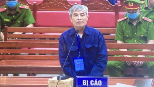 Vụ buôn lậu 200 triệu lít xăng: Phan Thanh Hữu khai về việc "bôi trơn"