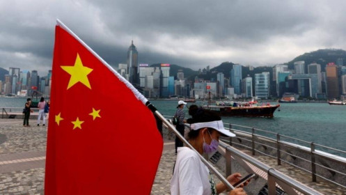 Chứng khoán Trung Quốc, Hồng Kông bật tăng sau tin đồn mở cửa trở lại