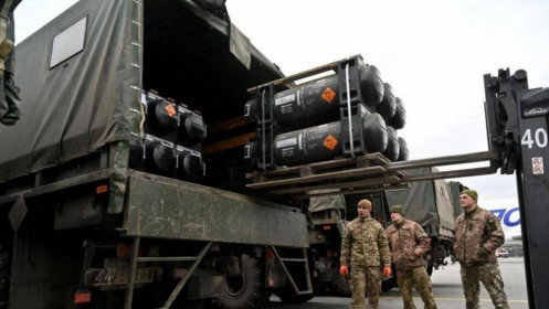 Mỹ tiếp tục viện trợ quân sự 400 triệu USD cho Ukraine