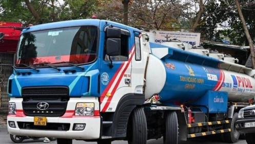 Bơm thêm 1.000m3 xăng dầu chấm dứt 'cơn khát' ở Hà Nội