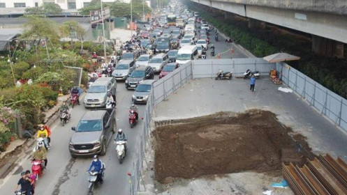 Yêu cầu chủ đầu tư rào đường Nguyễn Xiển thực hiện tổ chức giao thông