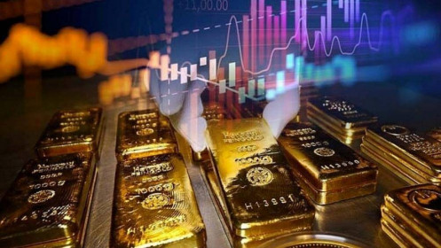 Vàng thế giới vọt hơn 2% lên trên mốc 1,700 USD/oz