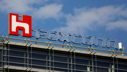 Foxconn tăng cường công nhân sản xuất iPhone ngoài Trung Quốc