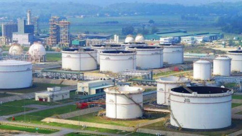 Bộ Công Thương: Hai nhà máy lọc dầu Dung Quất, Nghi Sơn thiếu 170.000 m3/ tấn xăng dầu