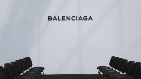 Balenciaga xóa tài khoản Twitter