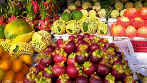 Nhiều loại trái cây tăng giá mạnh