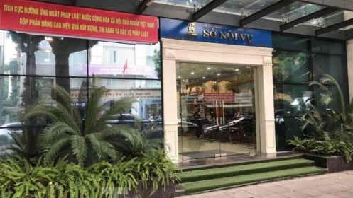Công an quận Hoàn Kiếm tạm đình chỉ hoạt động trụ sở Sở Nội vụ Hà Nội