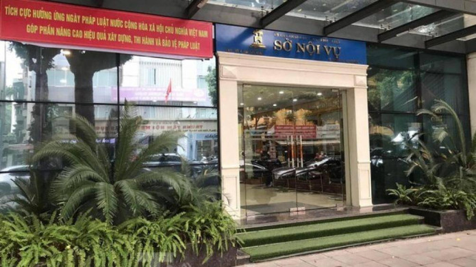 Công an quận Hoàn Kiếm tạm đình chỉ hoạt động trụ sở Sở Nội vụ Hà Nội