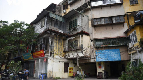 6 khu nhà chung cư nguy hiểm cấp D ở Hà Nội chưa được cải tạo, vì sao?