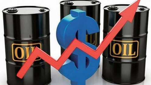 Dầu có tuần tăng đầu tiên sau 3 tuần bất chấp mức giảm trong phiên