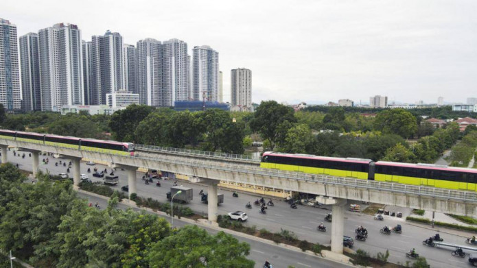 Chạy thử 8 đoàn tàu metro Nhổn - ga Hà Nội