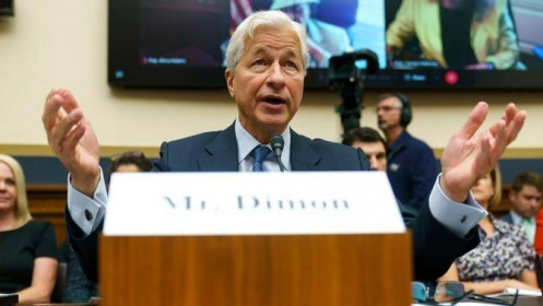 CEO JPMorgan: Thị trường dầu khí còn bất ổn nhiều năm nữa