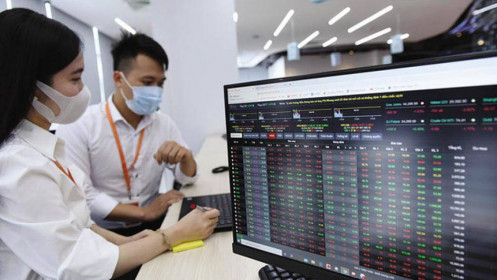 4 ngành "có sóng" dịp cuối năm?