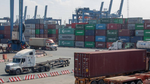 Việt Nam sẽ đạt kim ngạch xuất nhập khẩu kỷ lục 700 tỷ USD