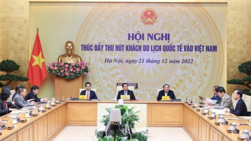 Tại sao Việt Nam 'đi trước, về sau' trong phục hồi du lịch quốc tế?
