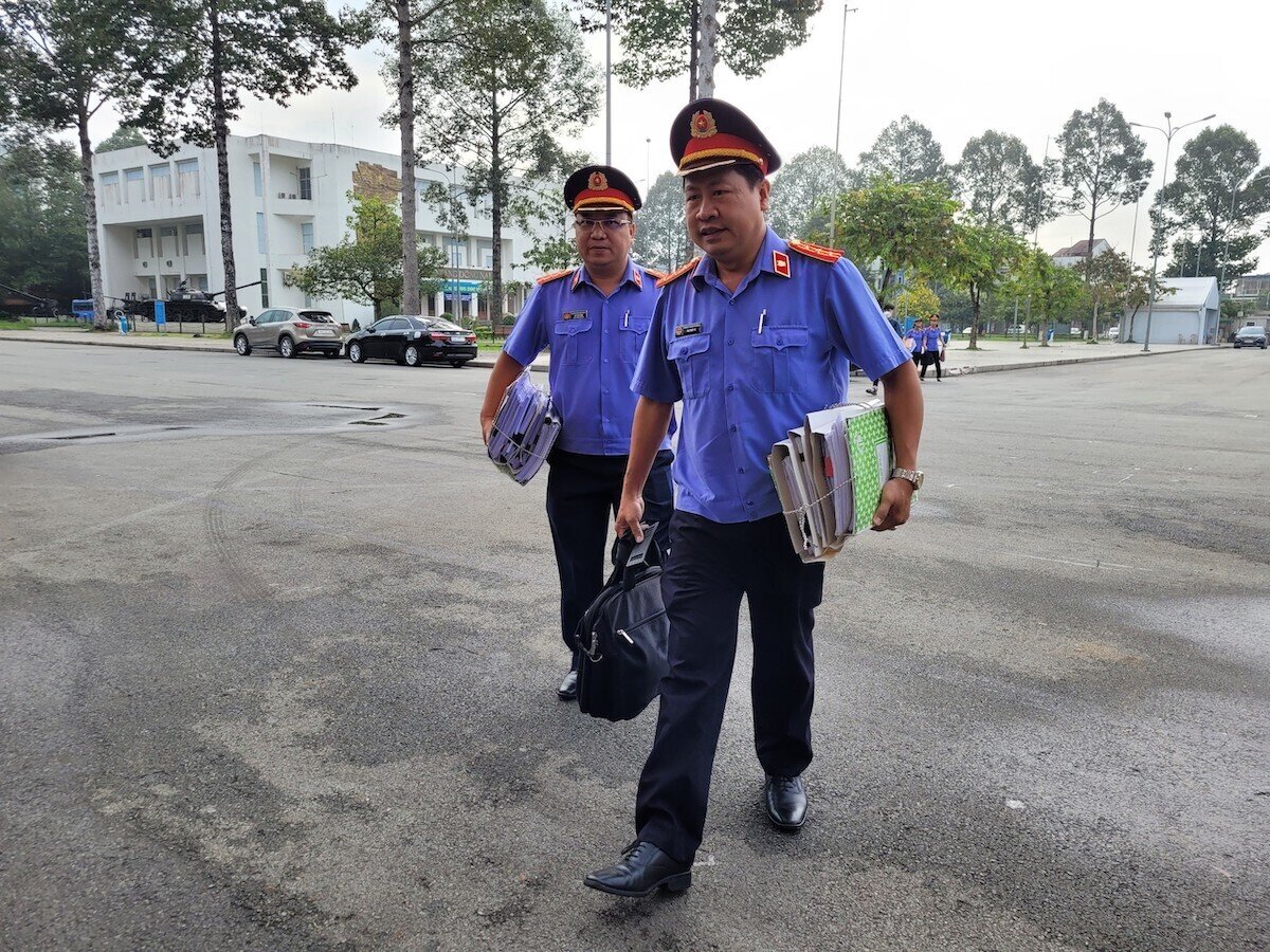 Bị cáo Phan Thanh Hữu: 'Cảnh sát biển cho phép, tàu chở xăng lậu mới vào'