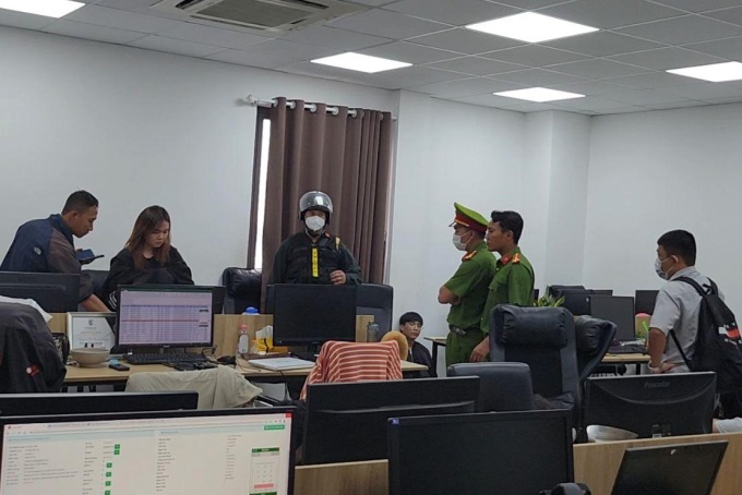 Hàng loạt người công ty luật ở Sài Gòn 'vu khống' để đòi nợ
