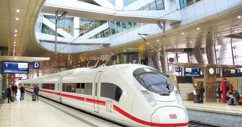 Việt Nam đề nghị Nhật Bản hỗ trợ xây đường sắt tốc độ cao