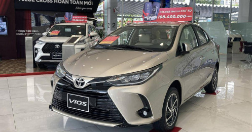 Toyota Vios giành lại ngôi 'vua doanh số' từ Hyundai Accent