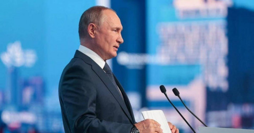 Tổng thống V. Putin đánh giá tình hình kinh tế Nga ổn định