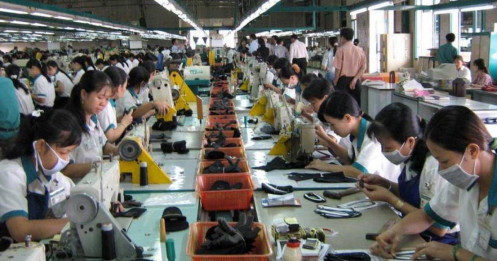 Năng suất lao động của người Việt Nam thấp hay của hệ thống thấp?