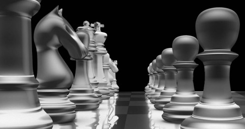 Chứng khoán và cờ vua: Giống nhau, khác nhau và bài học