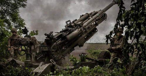 Vũ khí hạng nặng của phương Tây ồ ạt đổ về Ukraine