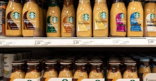 Cà phê Starbucks chứa thủy tinh: Mỹ thu hồi, Lazada, Shopee vẫn bán