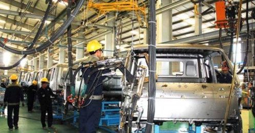 ‘Việt Nam mới chỉ sản xuất được cái ốc vít biển số xe ô tô’