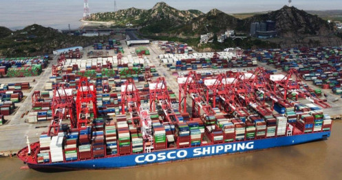 Cosco đẩy mạnh logistics biển và hàng không