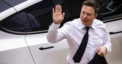 Elon Musk lấy lại ngôi giàu nhất thế giới