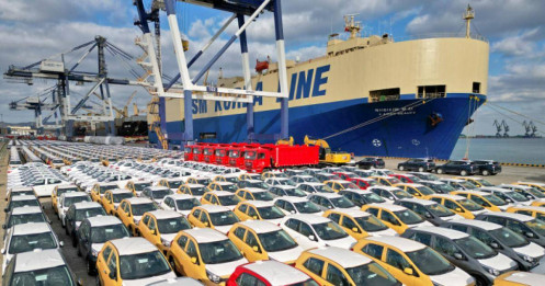 Sản xuất tàu biển 'được mùa' vì xuất khẩu ôtô tăng mạnh