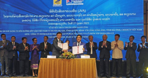 Tập đoàn Đèo Cả hợp tác với doanh nghiệp Lào làm đường sắt