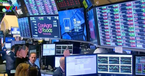 Dow Jones giảm 350 điểm sau sự vụ của Silicon Valley Bank
