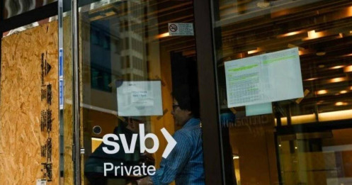 Công ty mẹ của ngân hàng SVB xem xét phá sản