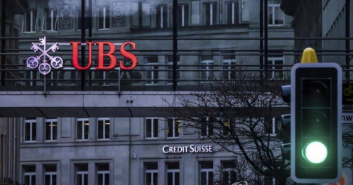 Tại sao UBS nhất quyết mua lại Credit Suisse?