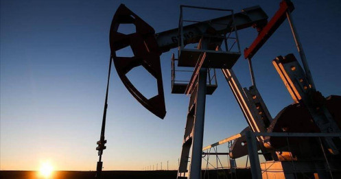 Khủng hoảng ngân hàng tấn công thị trường dầu mỏ
