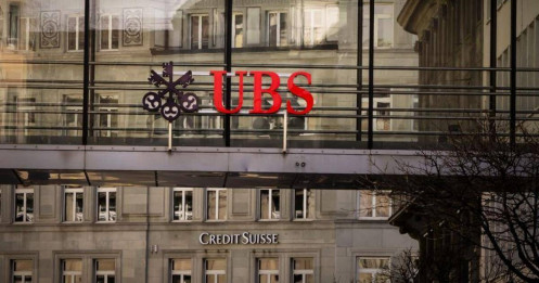 Ai thật sự đứng sau vụ sáp nhập UBS và Credit Suisse? Pháp và Mỹ