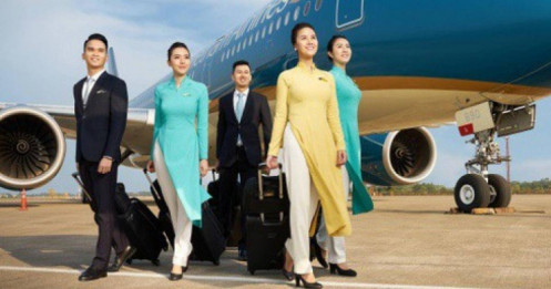 Nóng tuần qua: Vietnam Airlines tuyển tới 500 tiếp viên hàng không