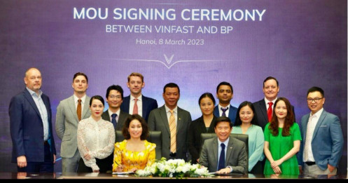 Vinfast và BP hợp tác về các giải pháp năng lượng và di chuyển điện hóa toàn cầu