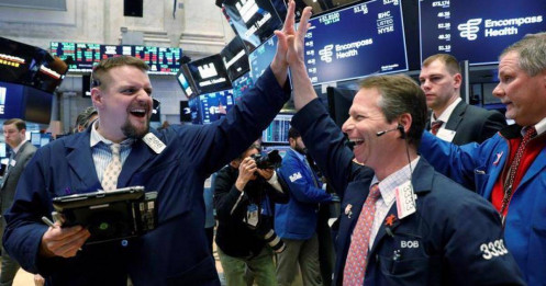 S&P 500 và Dow Jones tăng phiên thứ 4 liên tiếp