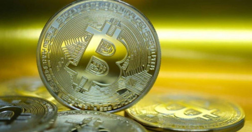 Giá Bitcoin vượt mốc 30.000 USD