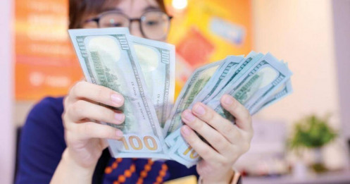 Tỷ giá “vượt cạn”