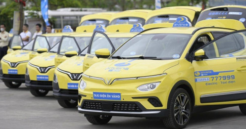 Hãng taxi Én Vàng “bắt tay” cùng VinFast ra mắt dịch vụ taxi điện đầu tiên tại Hải Phòng