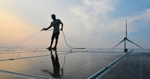 Chính phủ: Không nước phát triển nào coi pin mặt trời là chất thải nguy hại