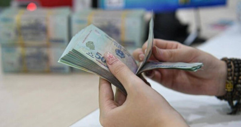 Người dân đang "bấm bụng" gửi tiết kiệm?