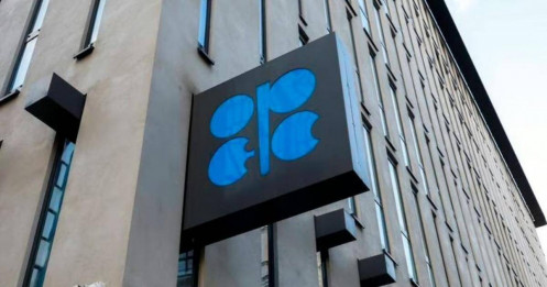 Ả Rập Xê-Út đơn phương giảm sâu sản lượng dầu sau cuộc họp OPEC+